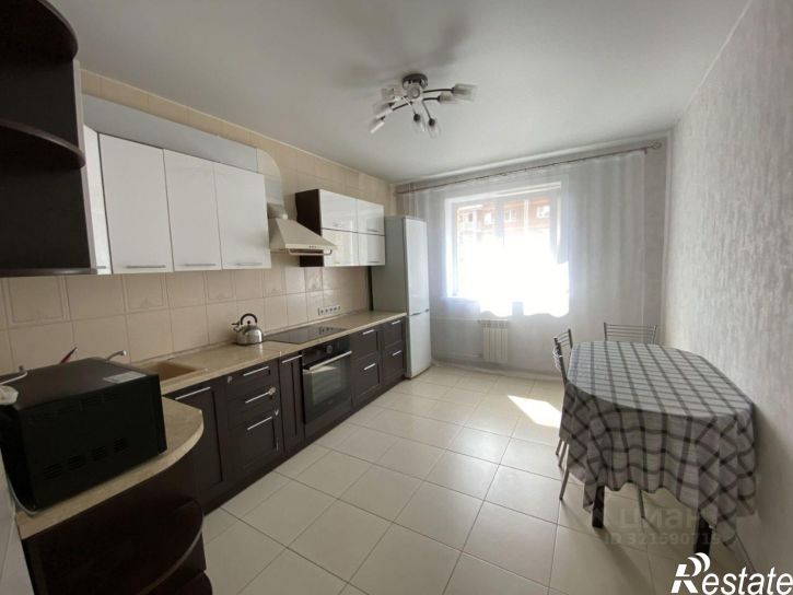 3-комн квартира микрорайон Крылатый, 22/3