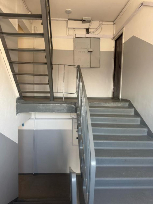 Продажа 2-комн квартиры Розы Люксембург, 323