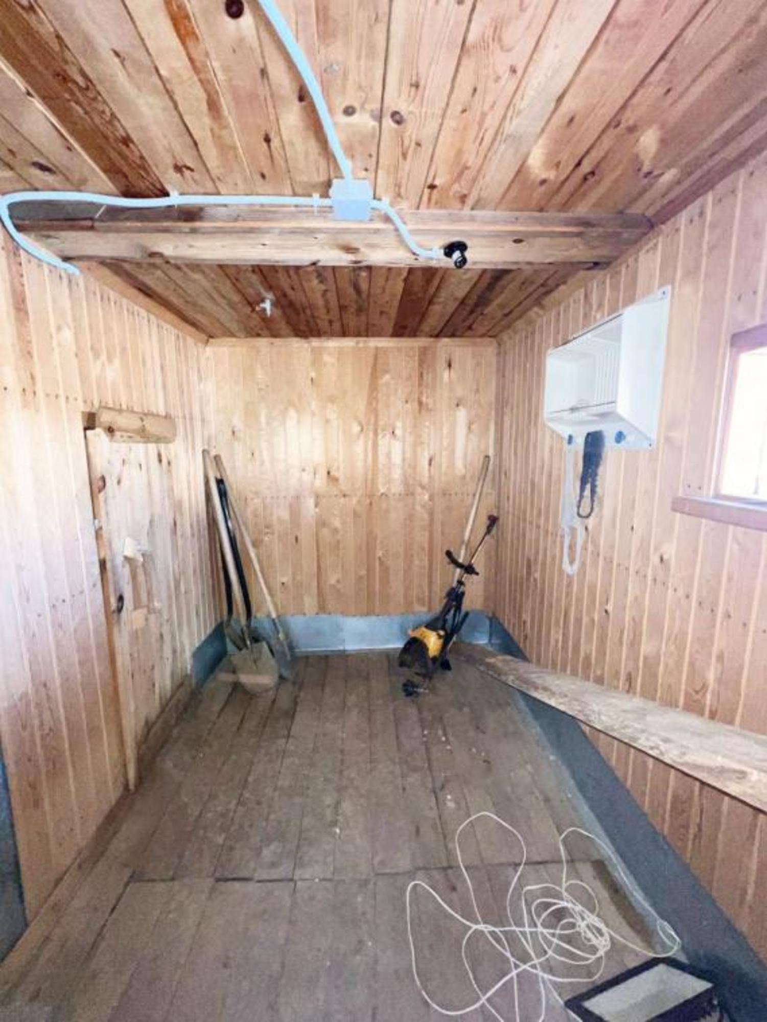 Купить дачу, дом, коттедж за 3 800 000 рублей на СНТ Светлое , ул.7-я Правая, 36