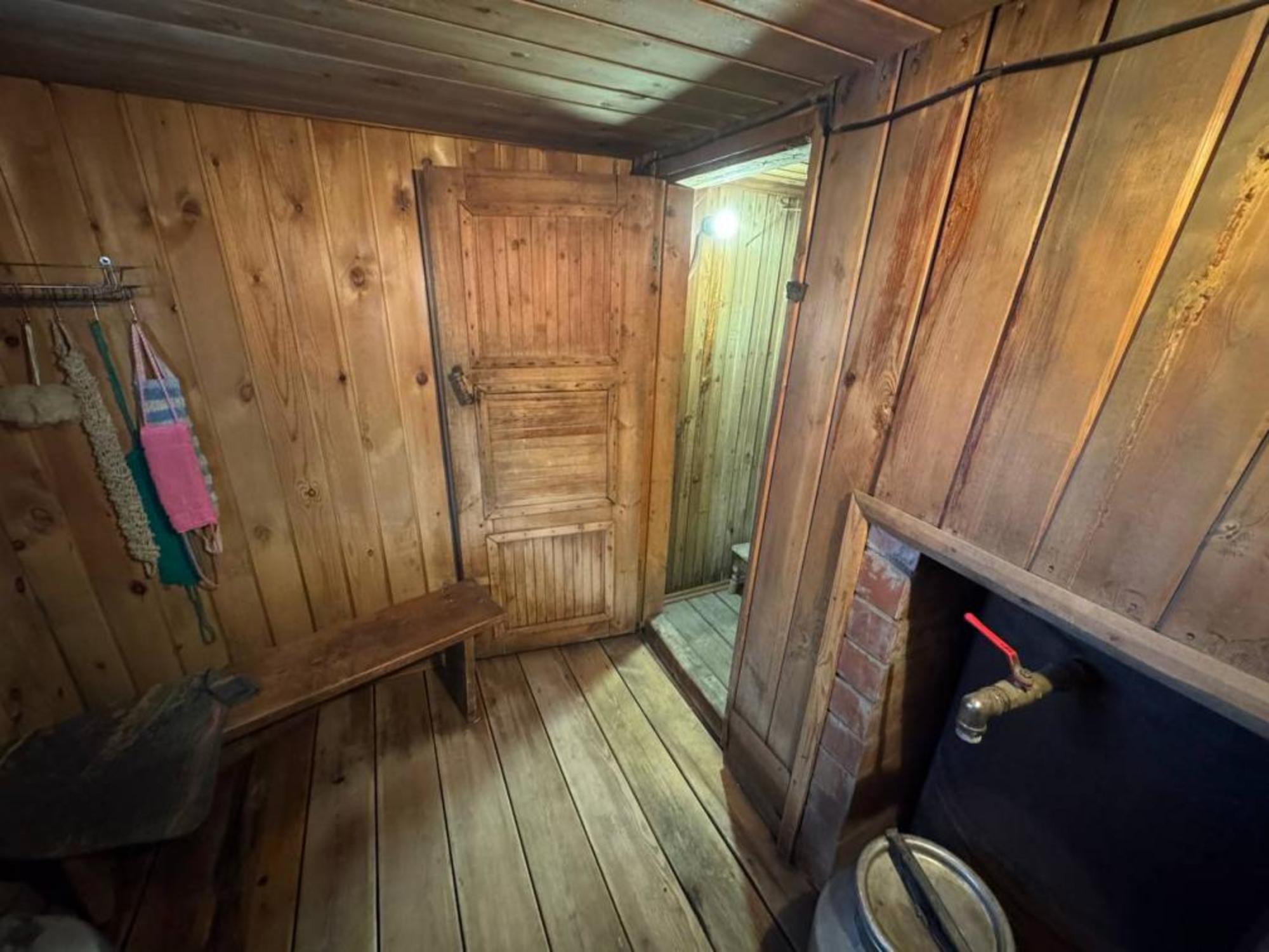 Купить дачу, дом, коттедж за 9 000 000 рублей на Мельничная, 21