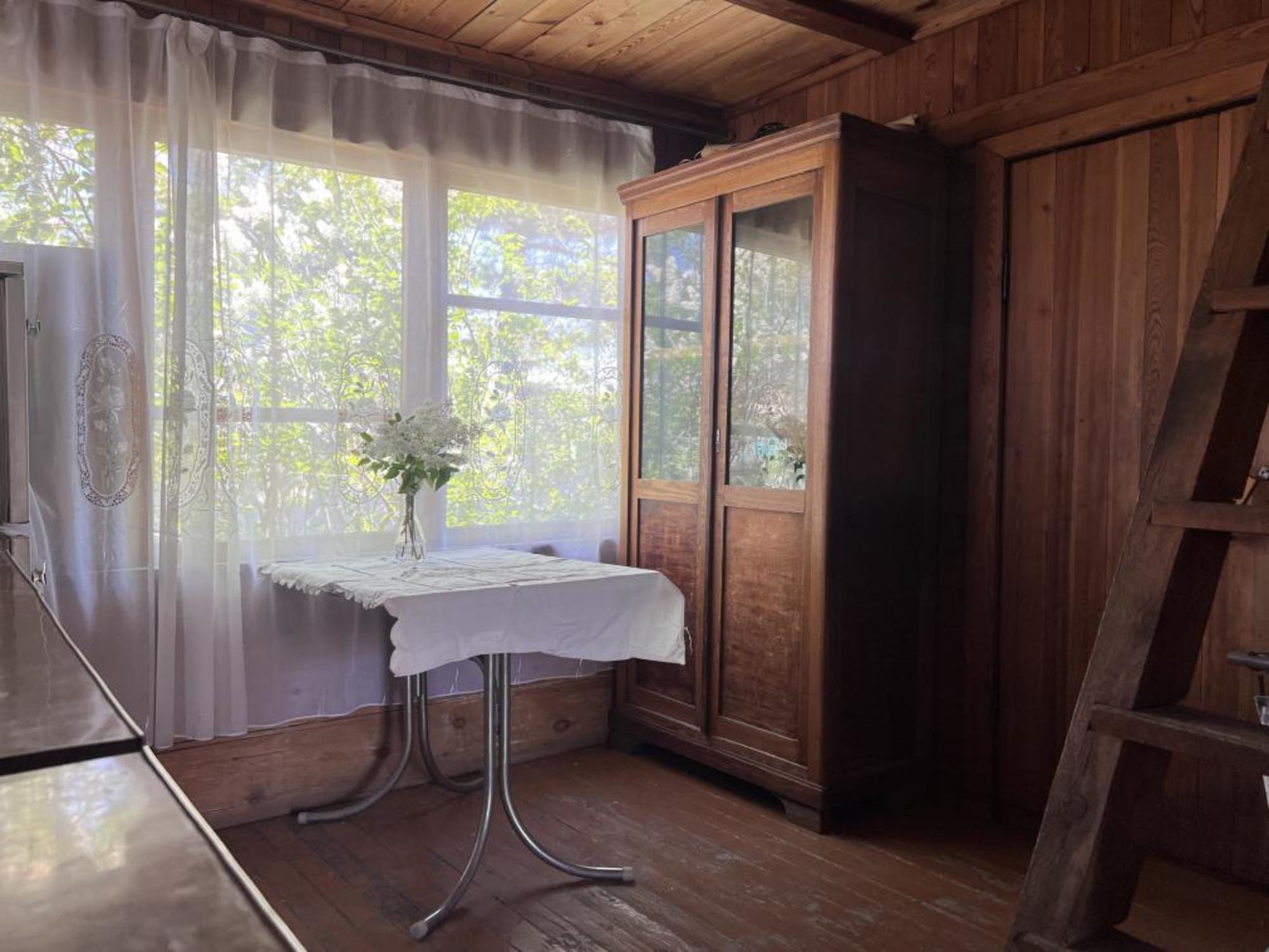 Купить дачу, дом, коттедж за 3 950 000 рублей на СНТ Лесная Поляна, ул. Яблоневая