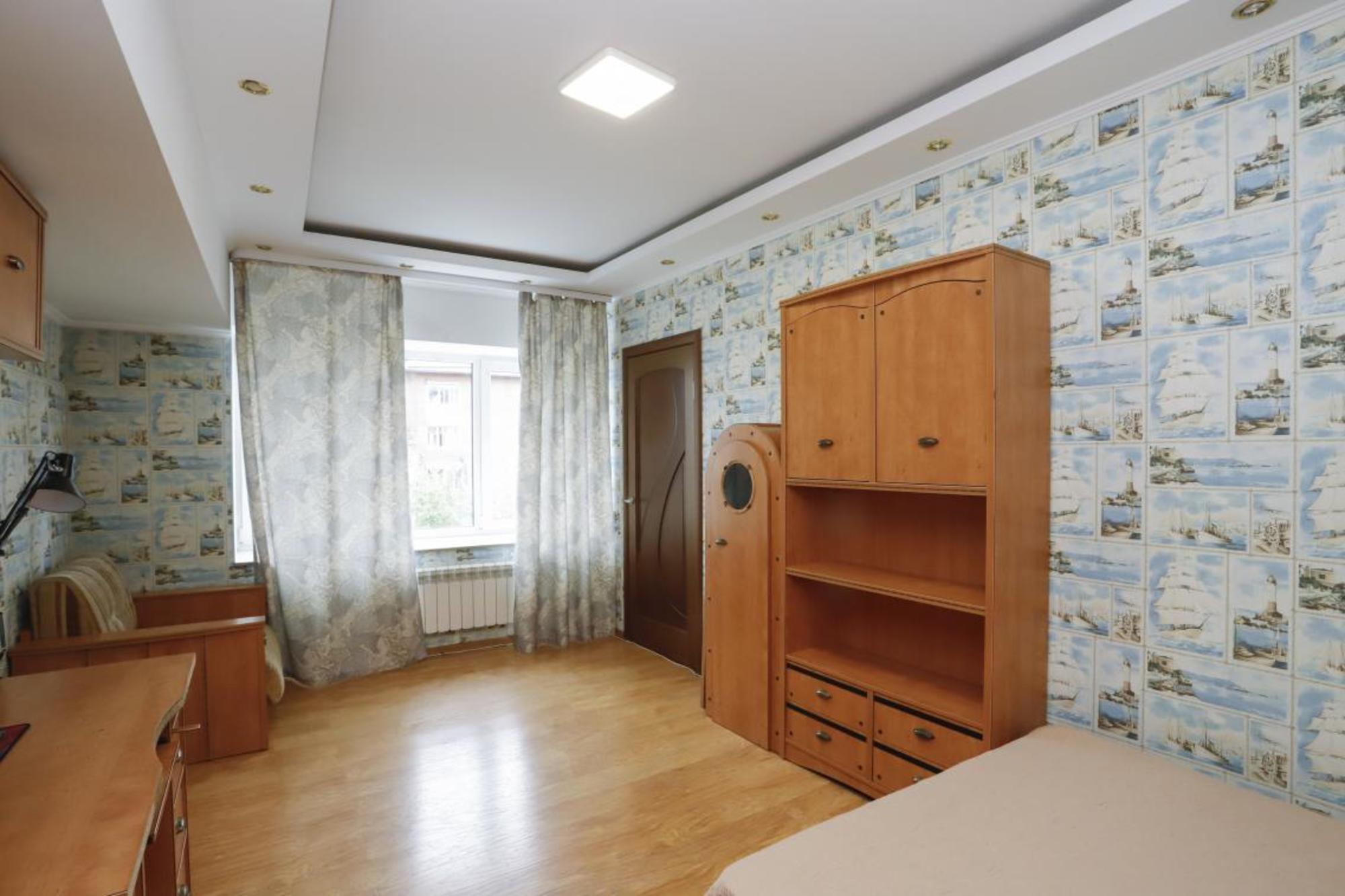 Купить квартиру за 18 450 000 рублей на МОПРА пер., 3