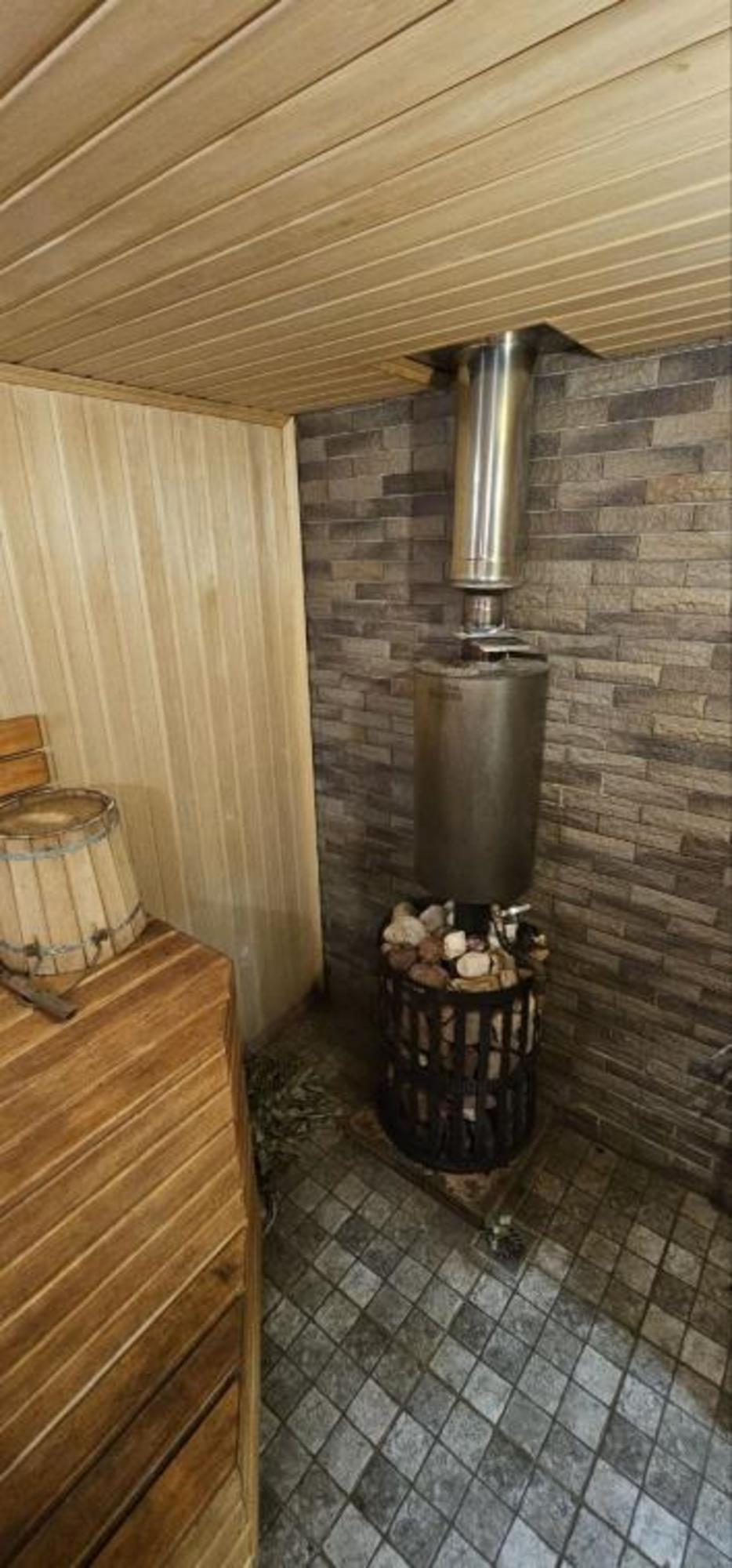 Купить дачу, дом, коттедж за 13 000 000 рублей на СНТ Надежда, 6-я Летняя улица, 264