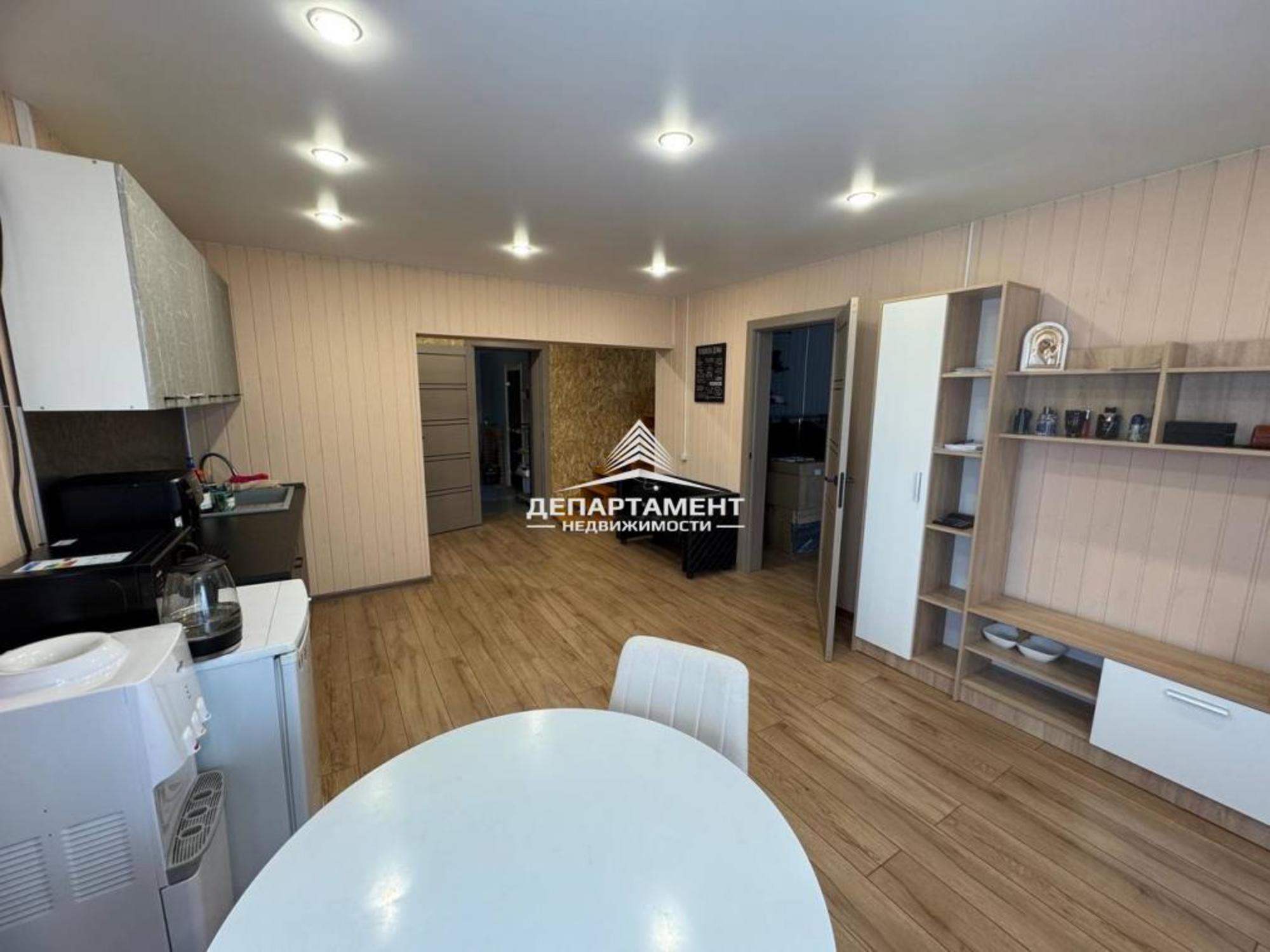 Купить дачу, дом, коттедж за 10 500 000 рублей на 2-я Аларская, 52