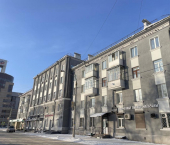 3-комн, 77кв м, этаж 2/4 Декабрьских Событий, 105а