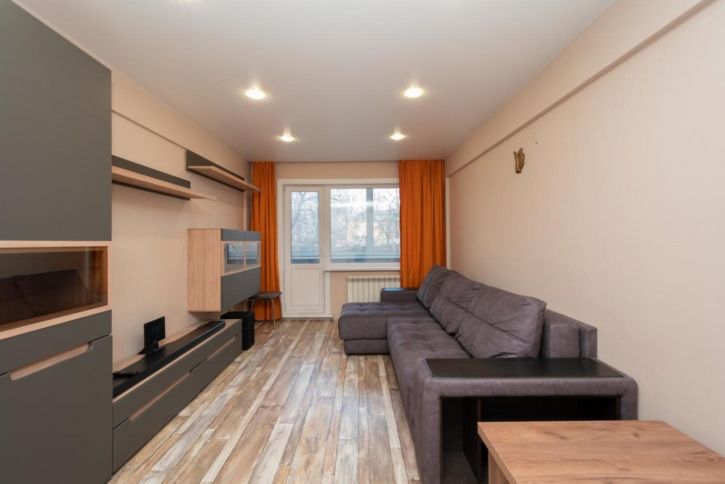 3-комн квартира Бородина, 39