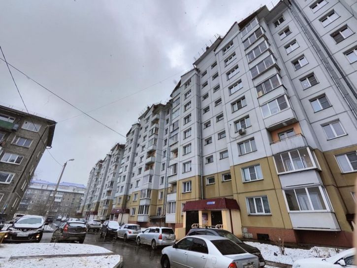 3-комн квартира Ленинградская, 64