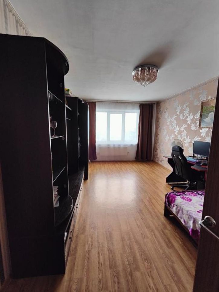 3-комн квартира Ленинградская, 64