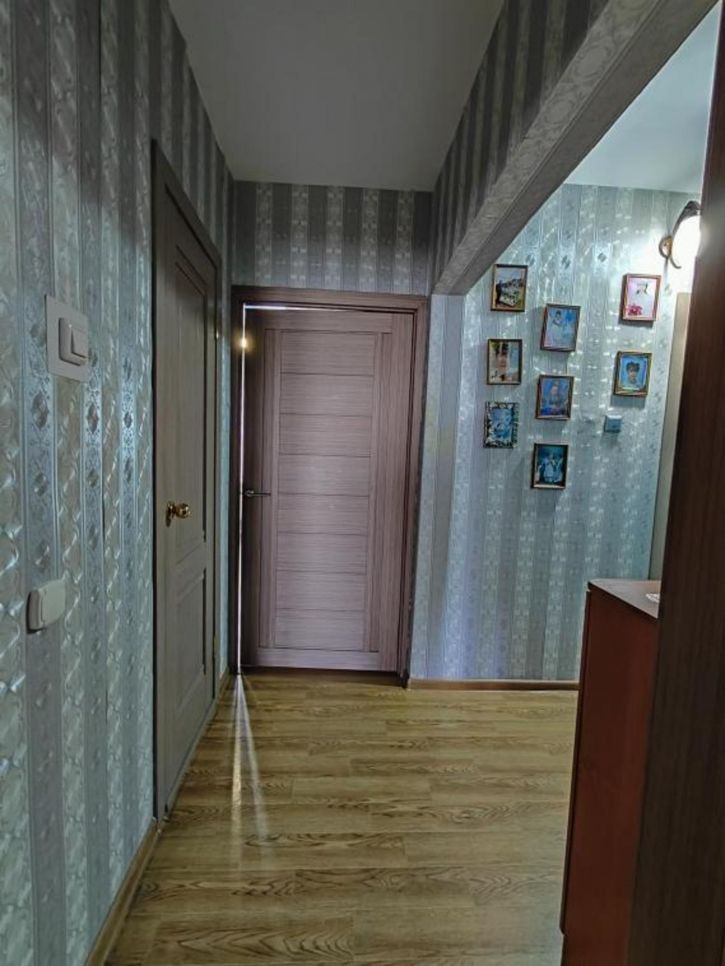 3-комн квартира Ленинградская, 64