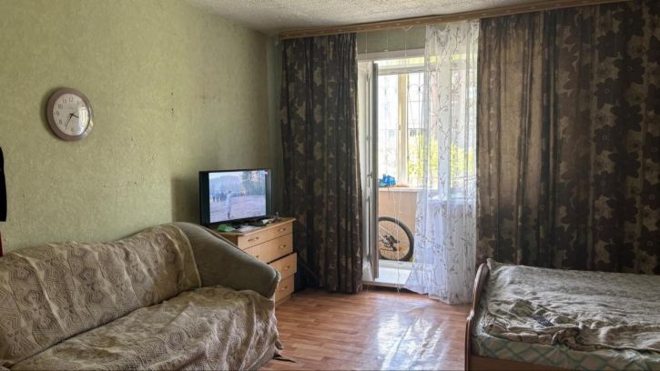 3-комн квартира Пржевальского, 168