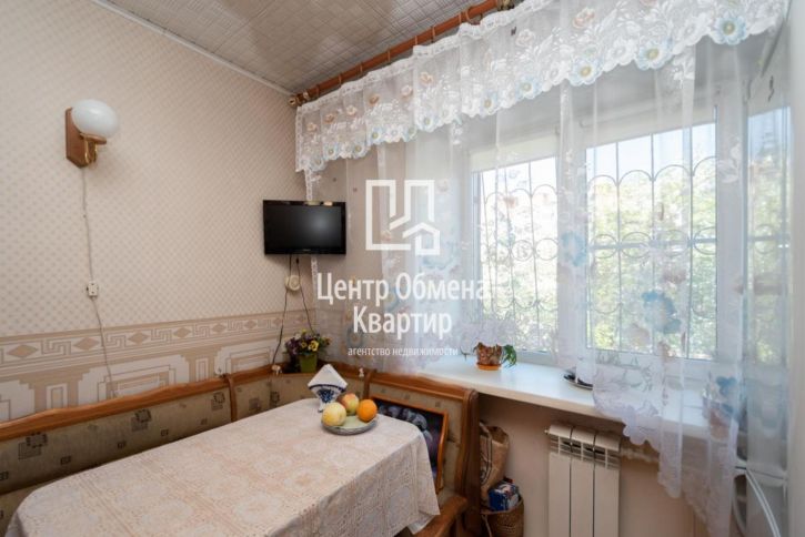 2-комн квартира Пискунова, 102