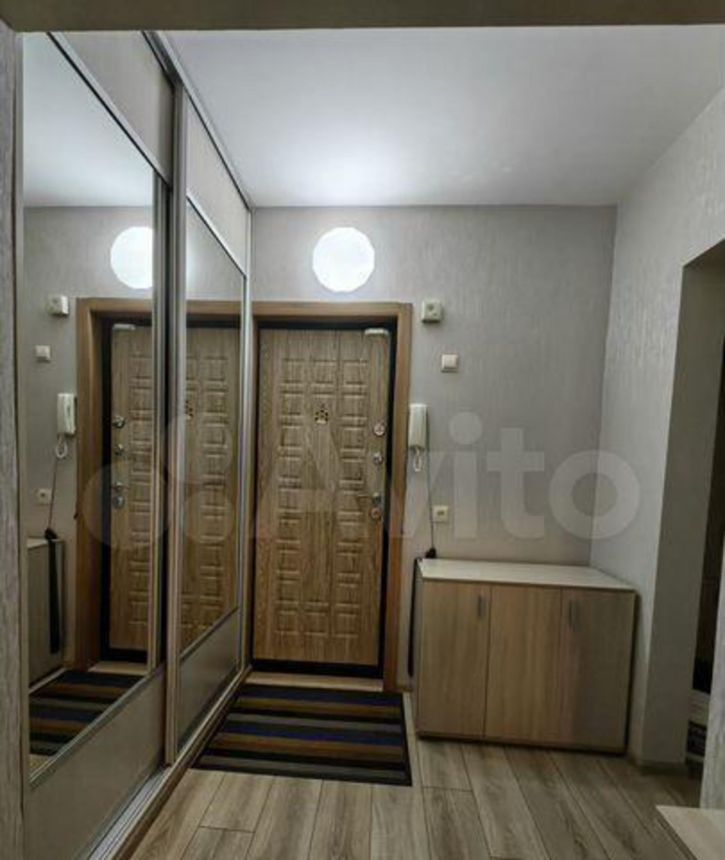 2-комн квартира Академическая, 24