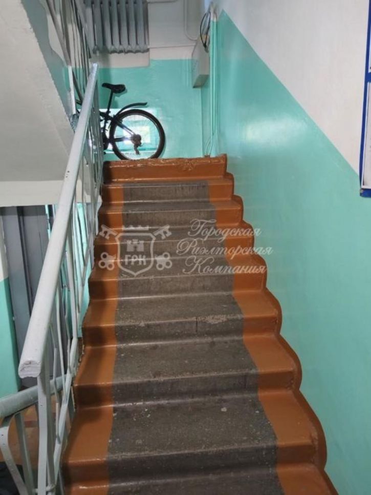 2-комн квартира Карла Либкнехта, 63