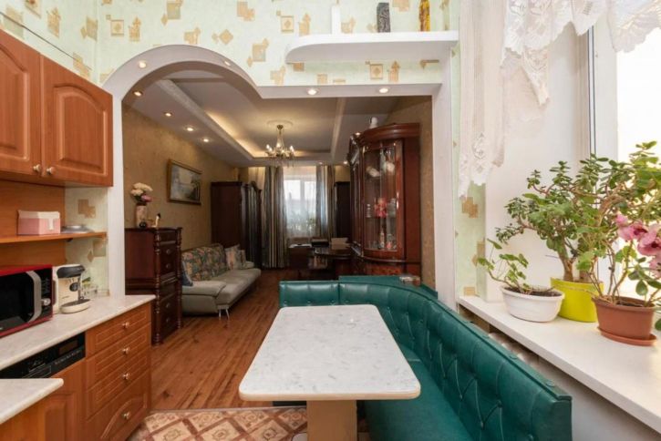 2-комн квартира 5 Армии, 71