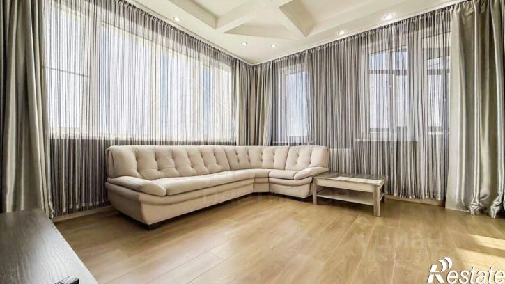 2-комн квартира улица Декабрьских Событий, 31,  д. 31