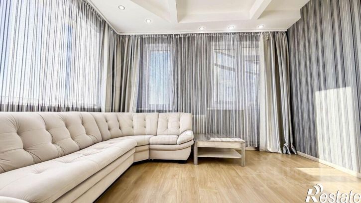 2-комн квартира улица Декабрьских Событий, 31,  д. 31