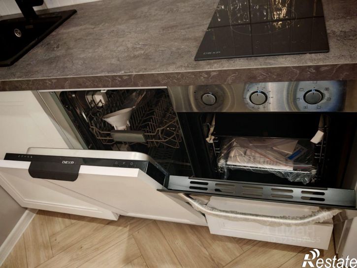 2-комн квартира улица Варламова, 104,  д. 104