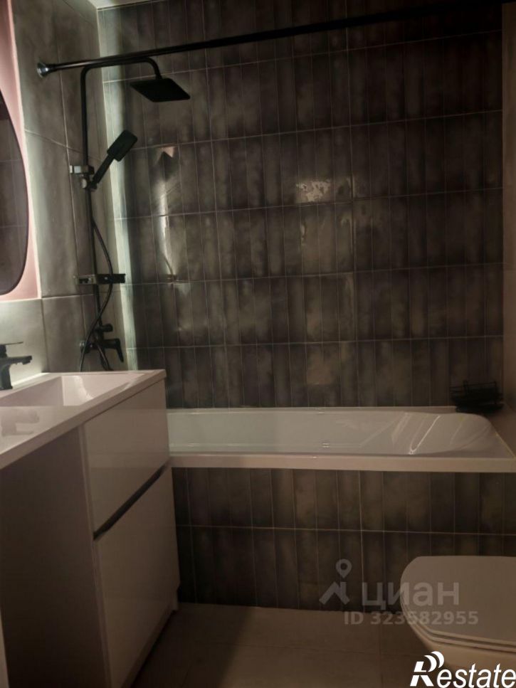 2-комн квартира улица Варламова, 104,  д. 104