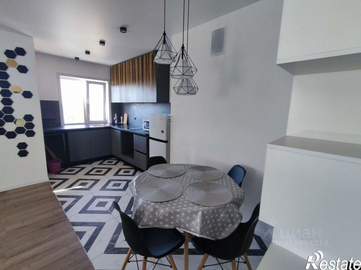 2-комн квартира улица Розы Люксембург, 118/4,  д. 118/4