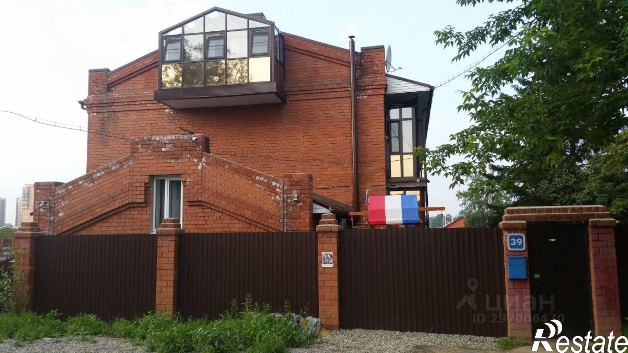 Купить дачу, дом, коттедж за 17 500 000 рублей на Комсомольская улица, 39