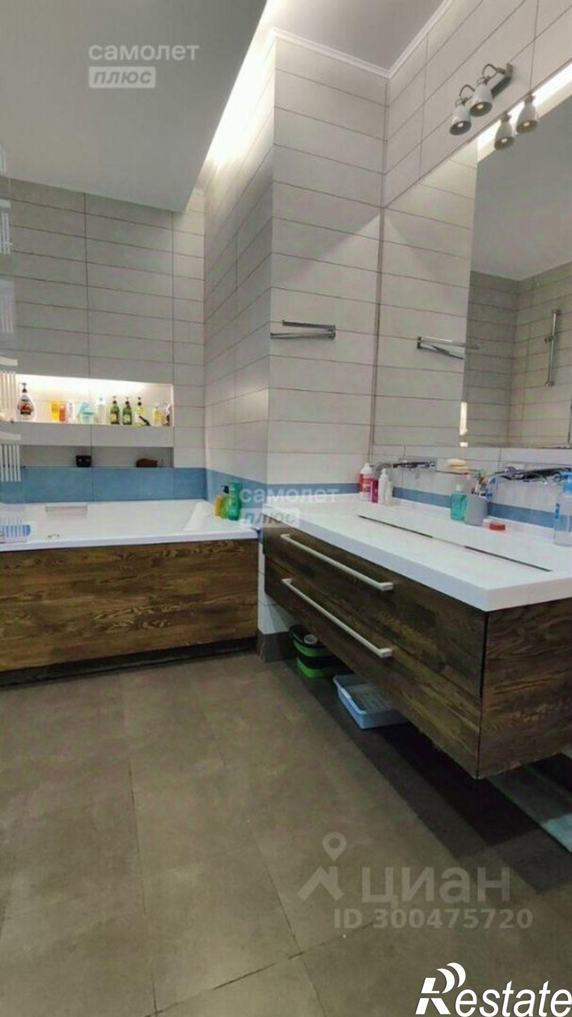 Купить квартиру за 34 999 000 рублей на бульвар Гагарина, 68А