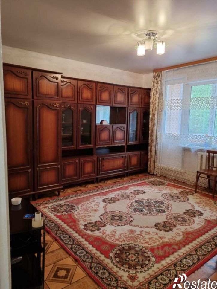 3-комн квартира микрорайон Университетский, 106