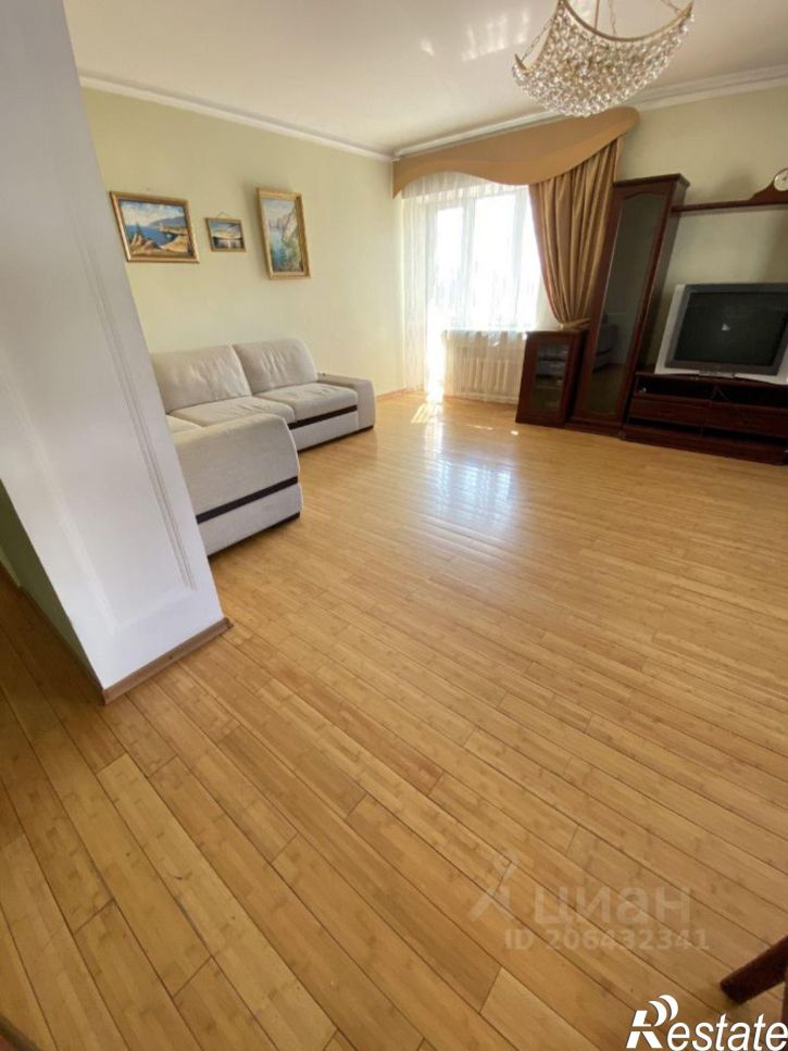 3-комн квартира улица Пискунова, 150,  д. 150