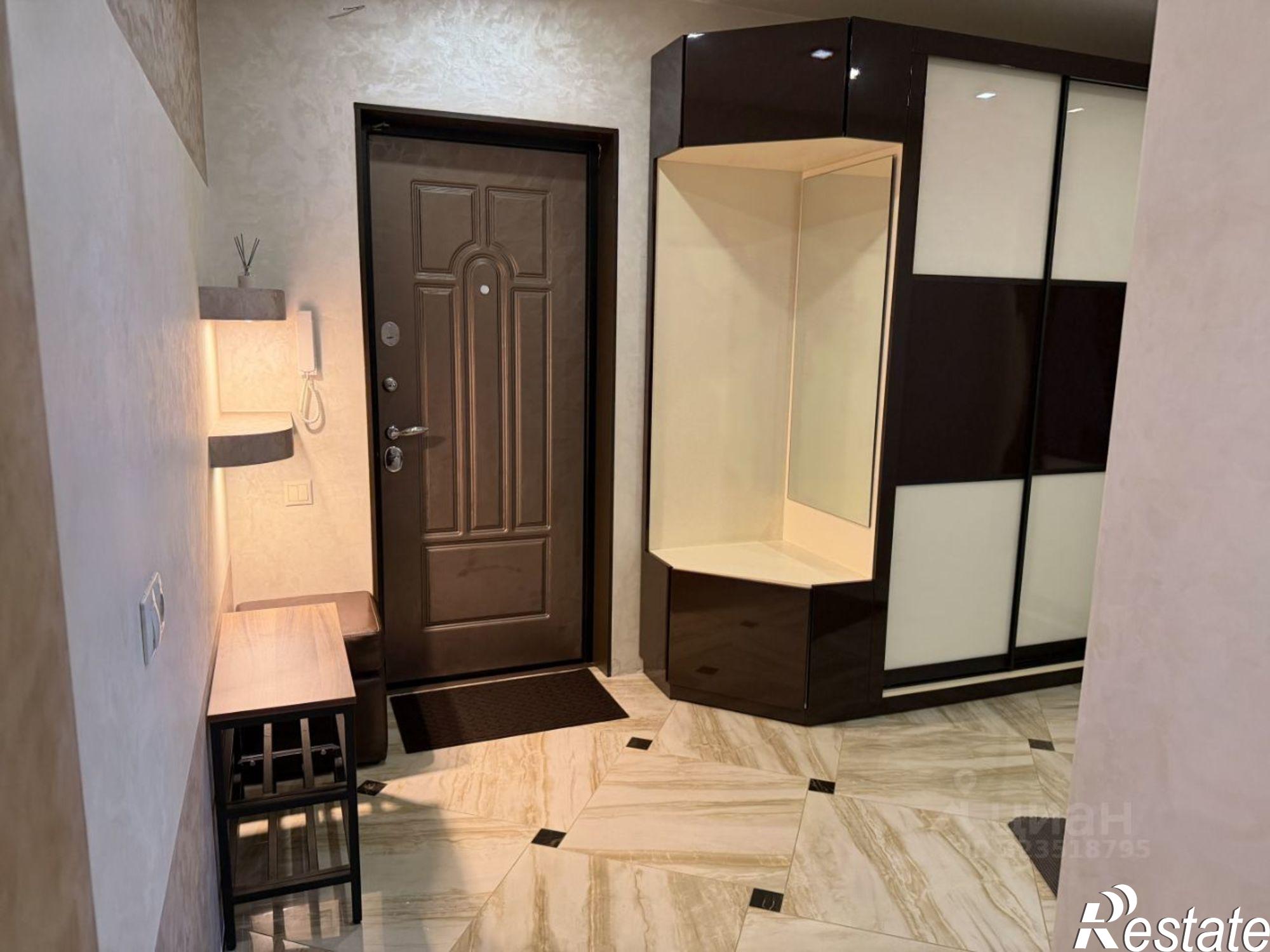 Купить квартиру за 11 990 000 рублей на Космический проезд, 1/2