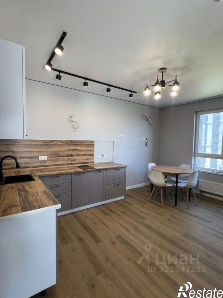 2-комн квартира ул Набережная Иркута, 1/2Б,  д. 1/2Б