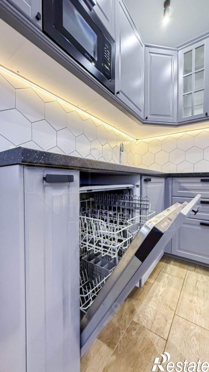 3-комн квартира Красноказачья улица, 76/2,  д. 76/2