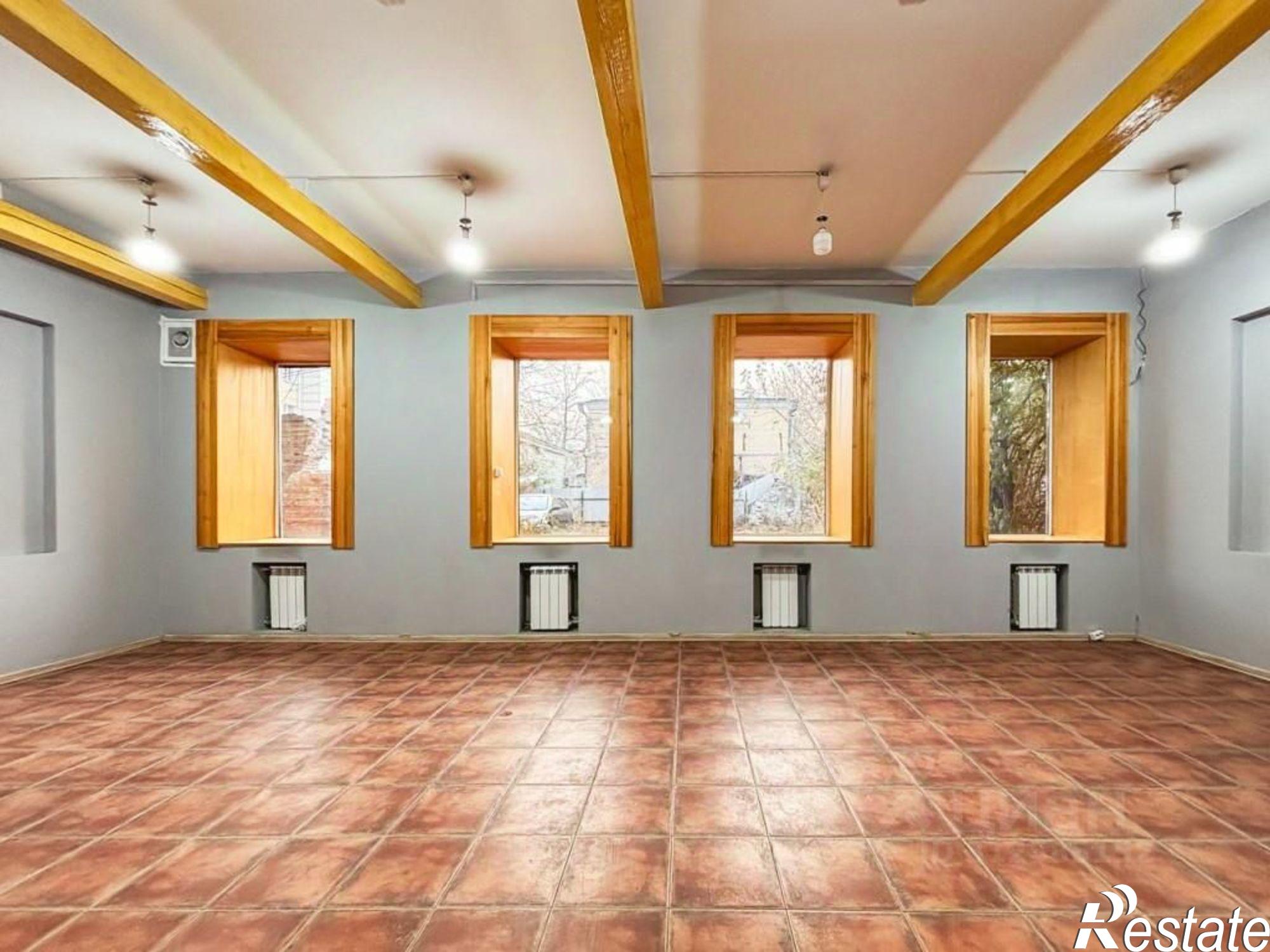 Сдать офис, помещение под офис за 50 002 рублей на улица Ленина, 32