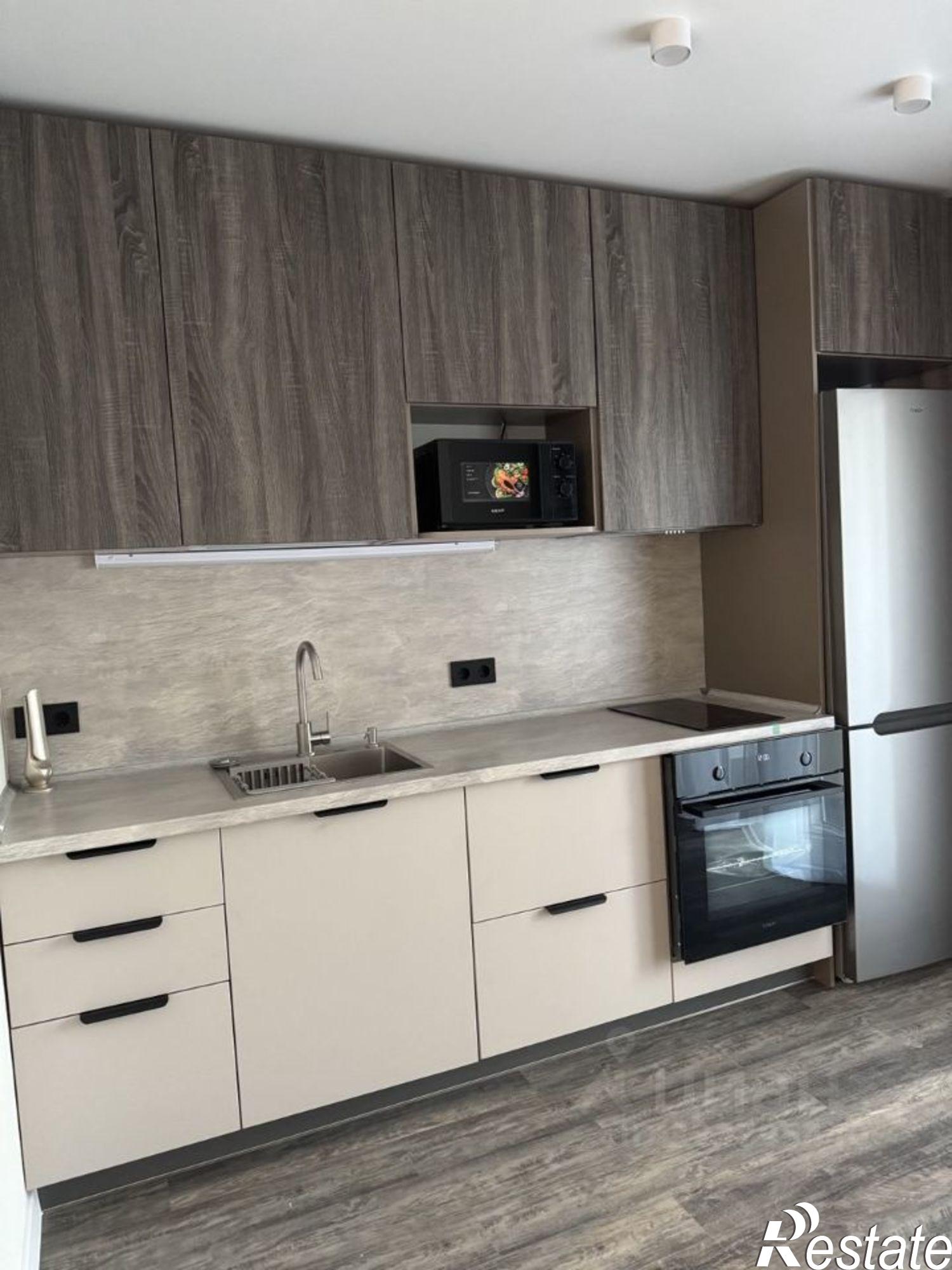 Сдать квартиру за 45 000 рублей на улица Сеченова, 6