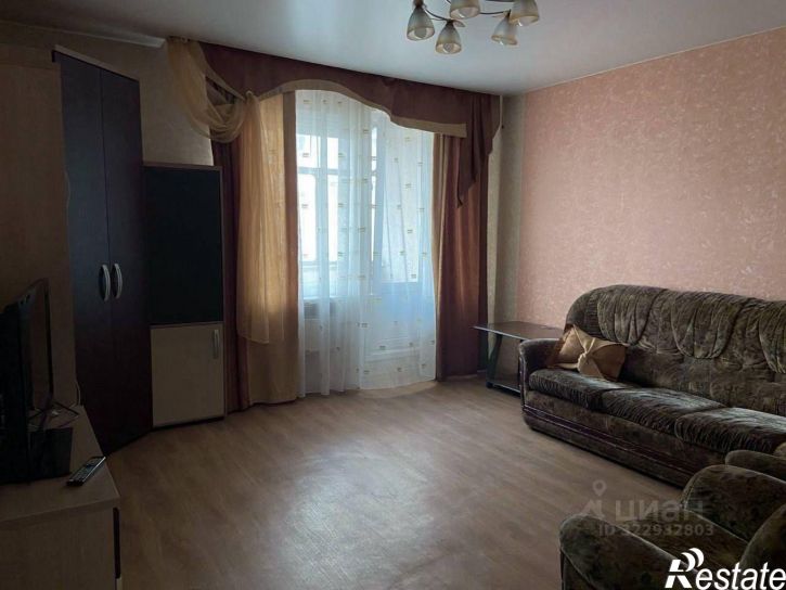 3-комн квартира микрорайон Университетский, 74