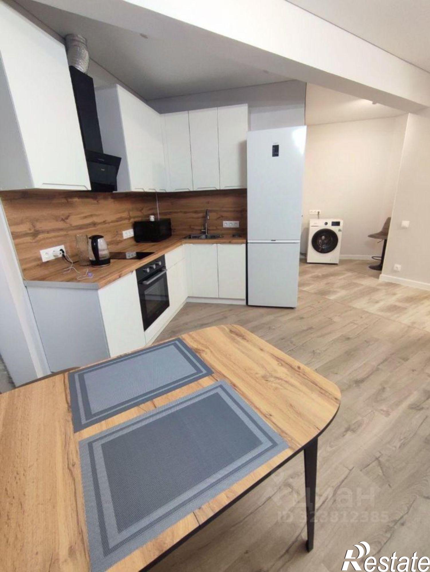 Сдать квартиру за 41 800 рублей на 1-й Ленинский квартал, 6