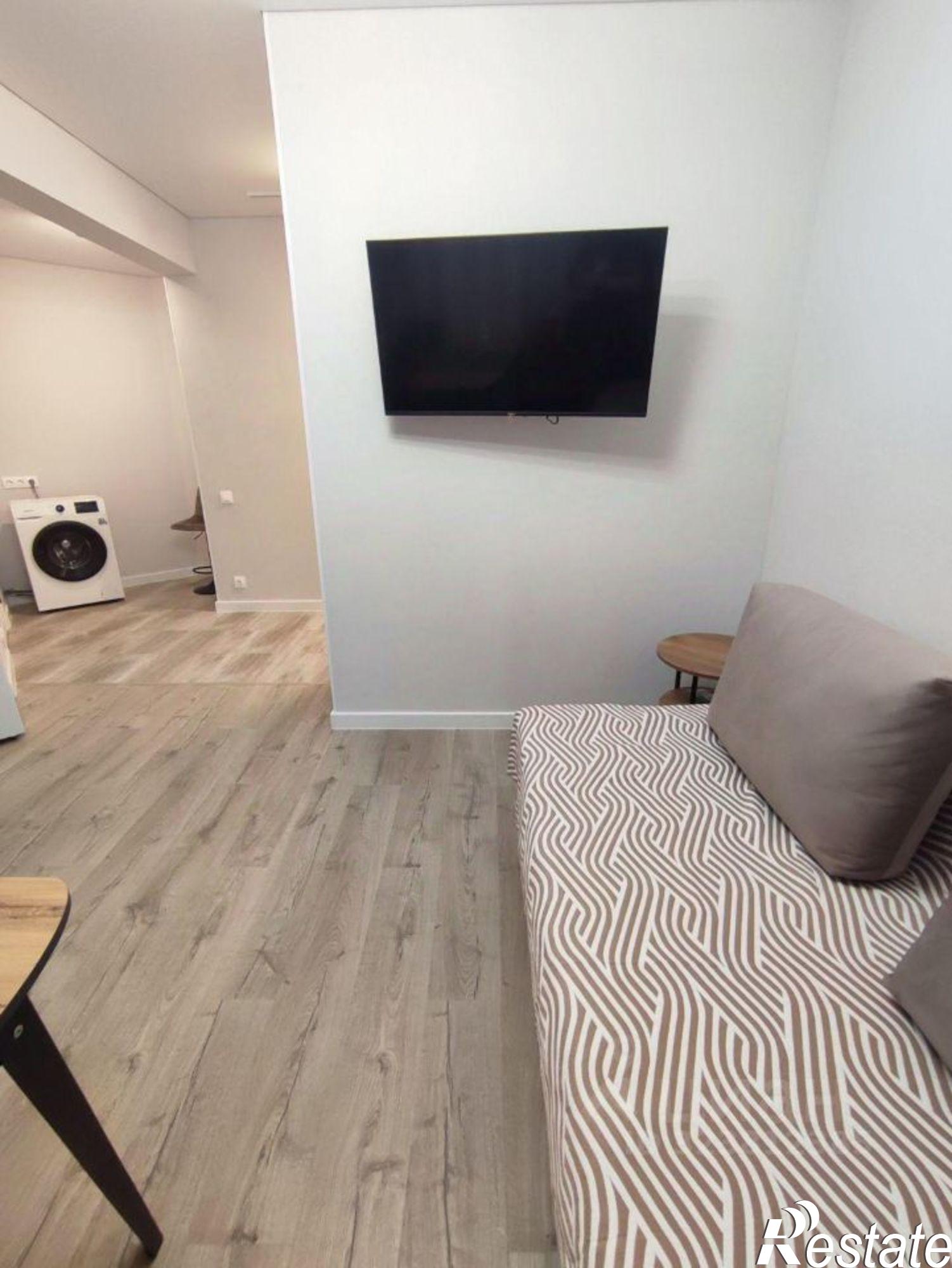 Сдать квартиру за 41 800 рублей на 1-й Ленинский квартал, 6