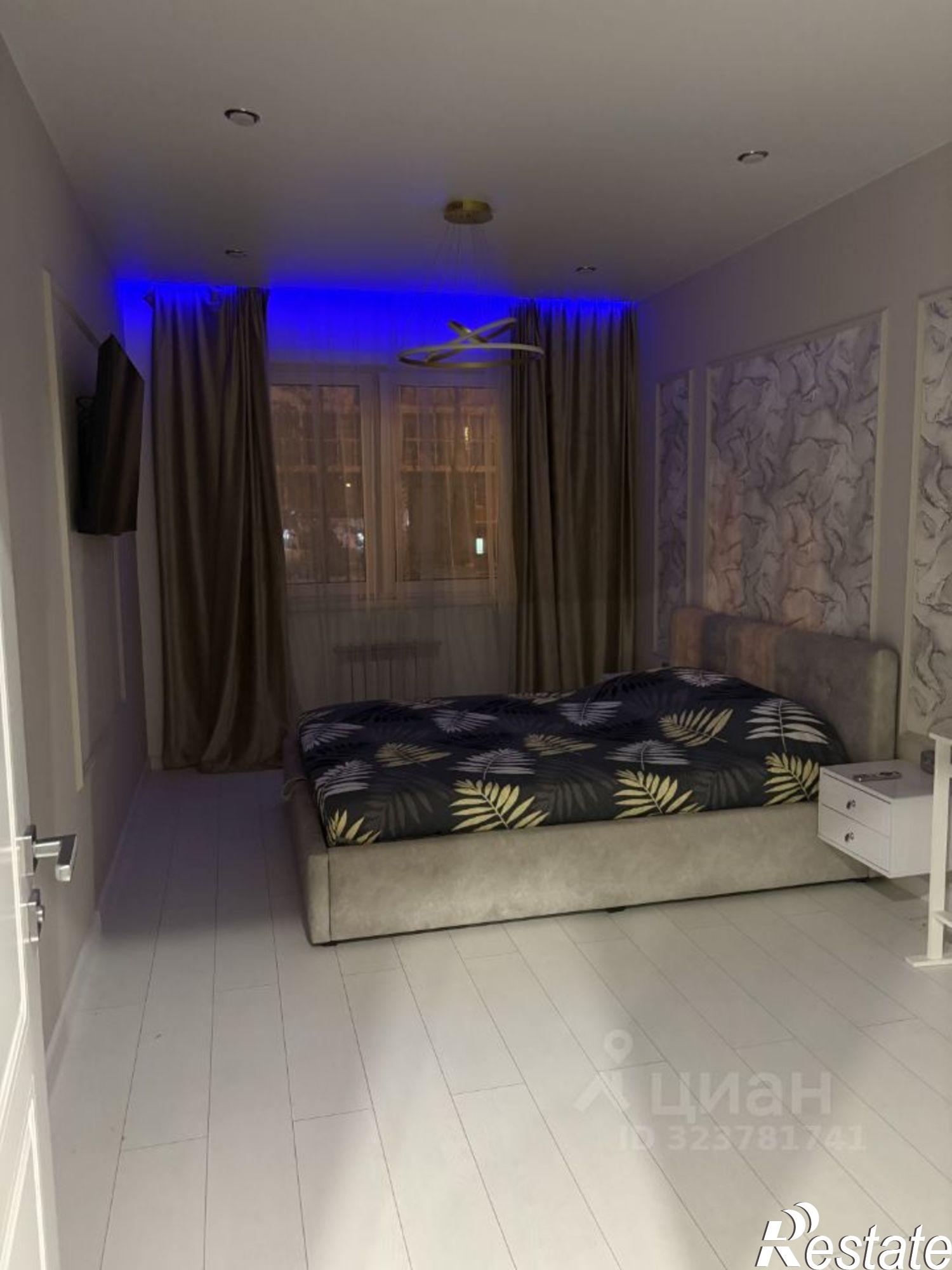 Сдать квартиру за 40 000 рублей на пер Академика Алексея Окладникова, 23