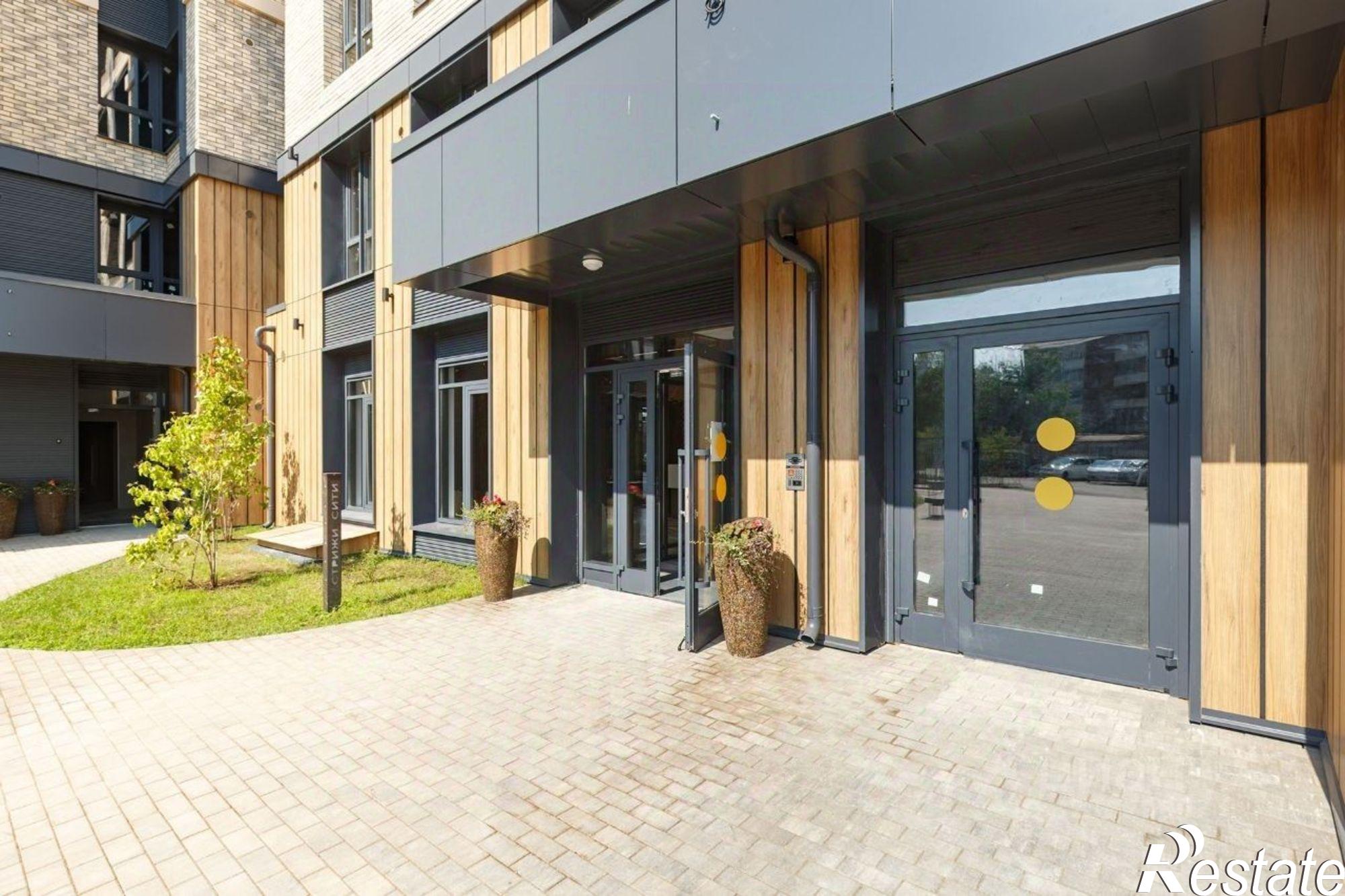 Купить квартиру за 15 909 200 рублей на ул Култукская, 24