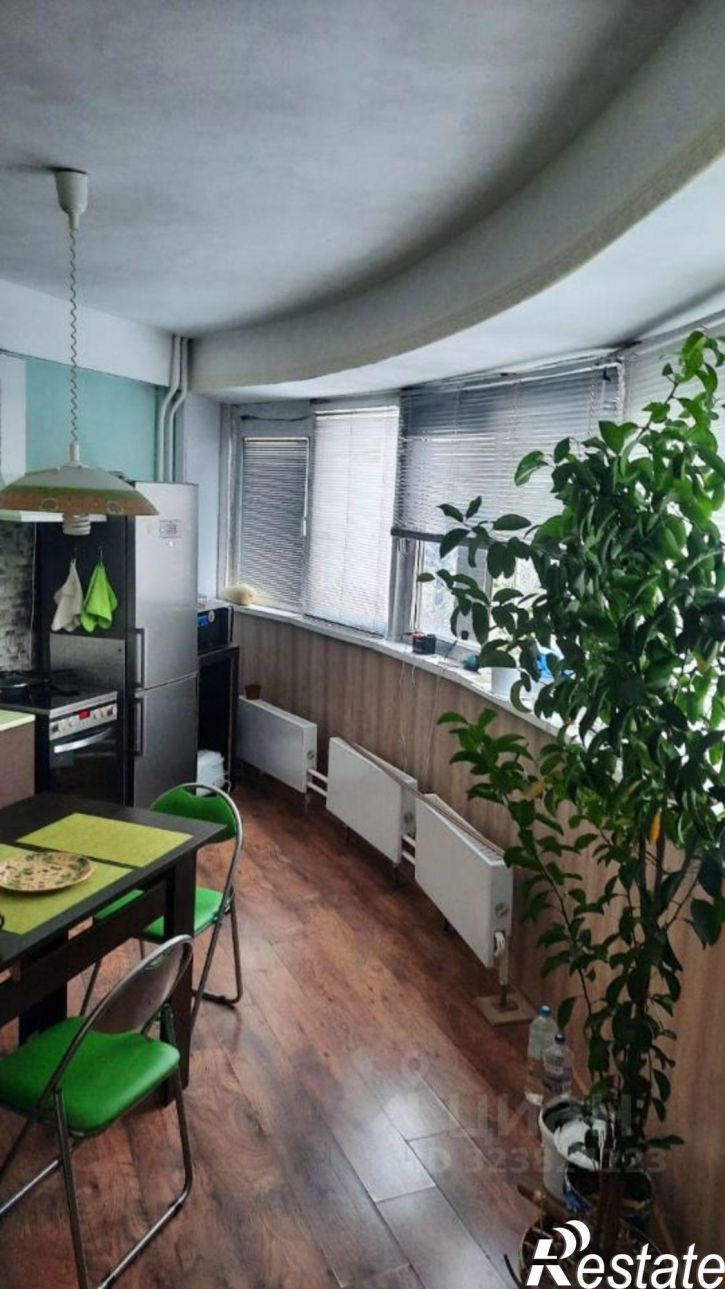 2-комн квартира улица Вампилова, 52,  д. 52