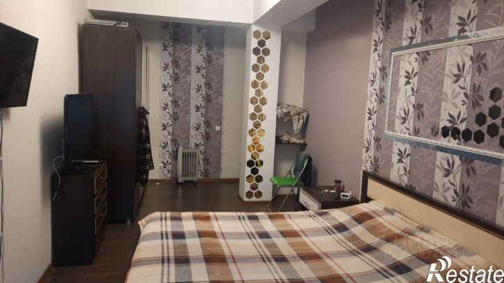 2-комн квартира улица Вампилова, 52,  д. 52