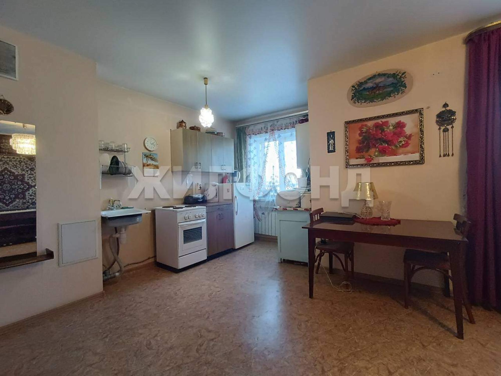 Купить квартиру за 6 100 000 рублей на Розы Люксембург улица, д.118/3