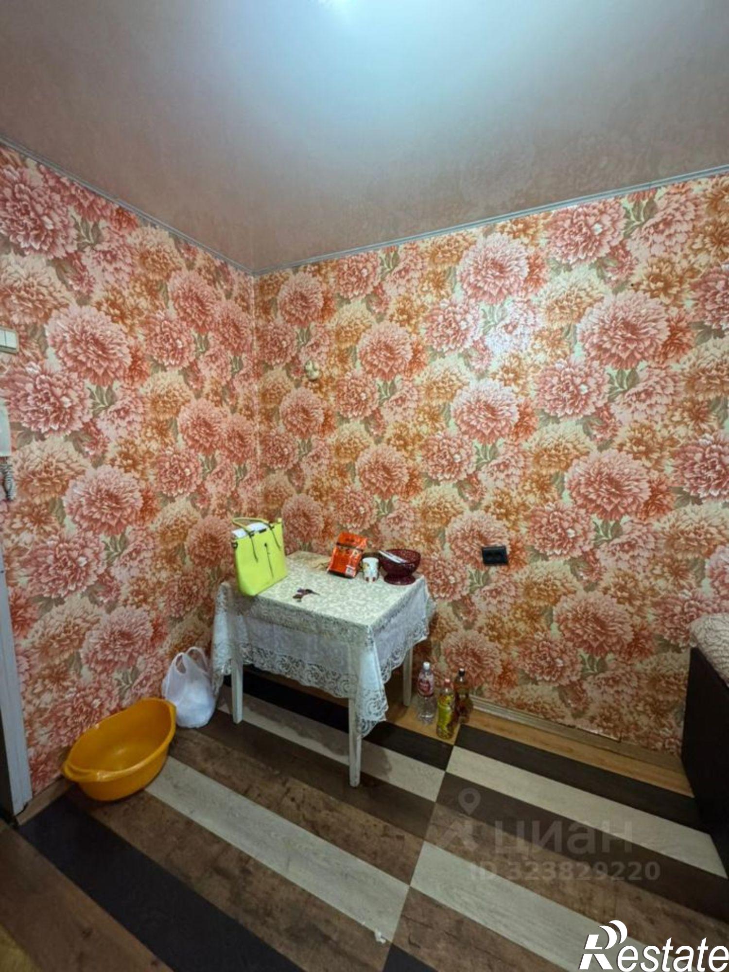 Сдать комнату за 11 000 рублей на ул Ледовского, 3а