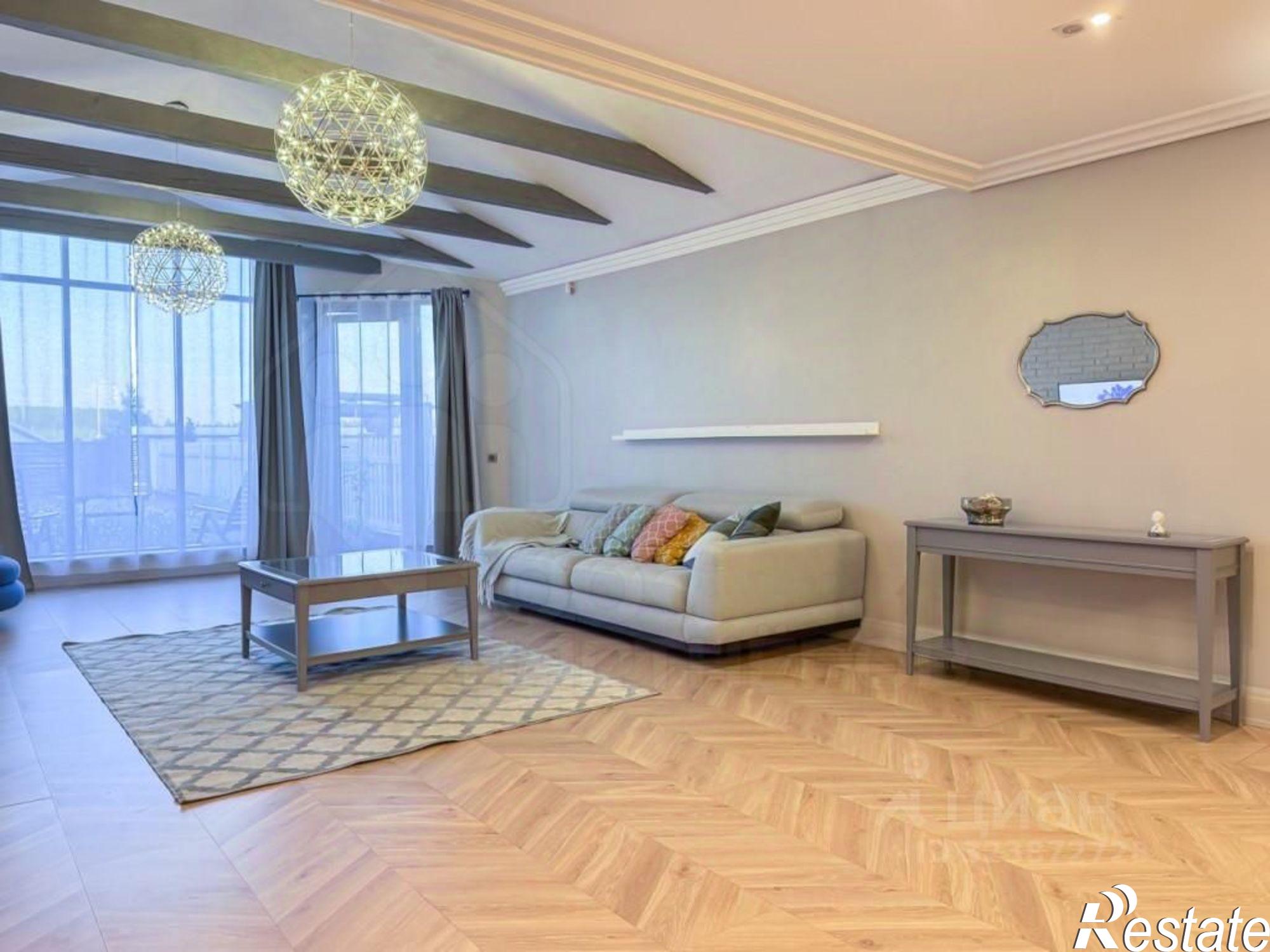 Сдать дачу, дом, коттедж за 200 000 рублей на ул Ржанова, 118