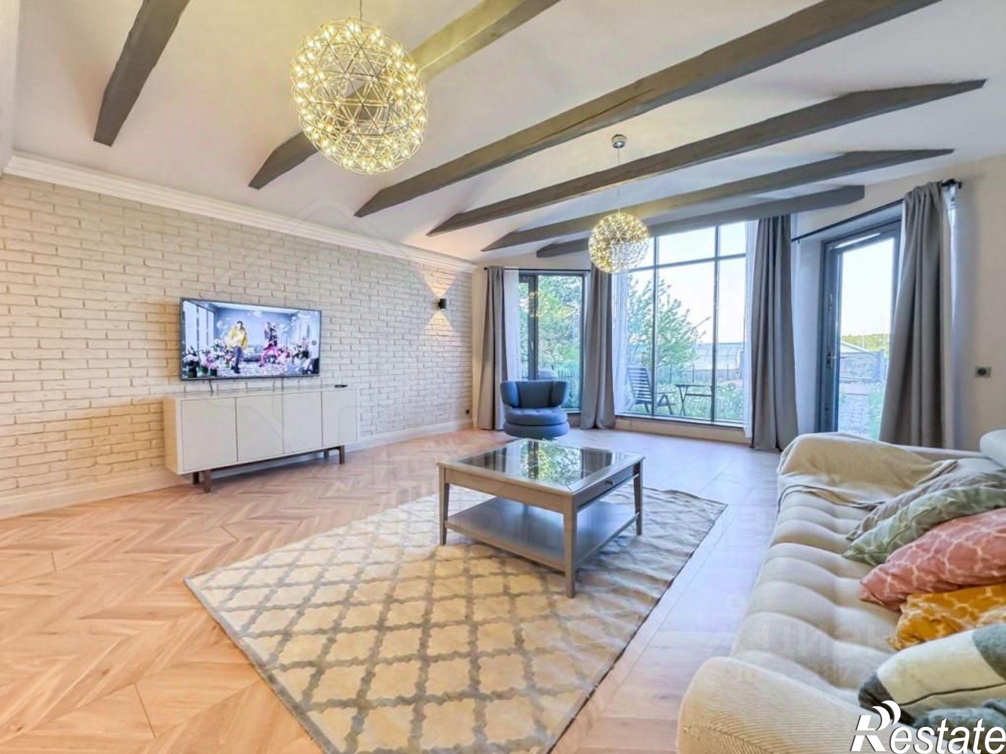 Сдать дачу, дом, коттедж за 200 000 рублей на ул Ржанова, 118