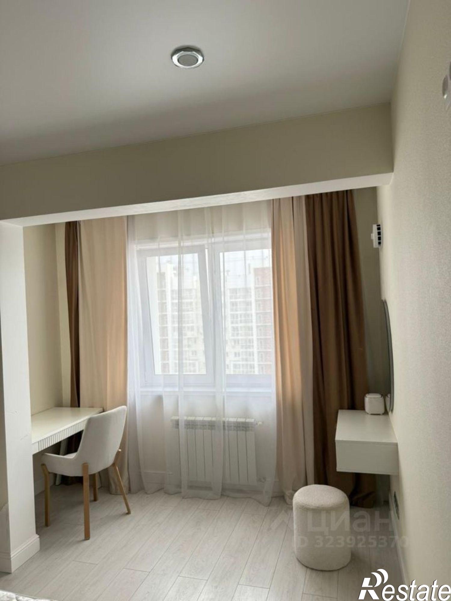 Сдать квартиру за 45 000 рублей на ул Верхняя Набережная, 161/13