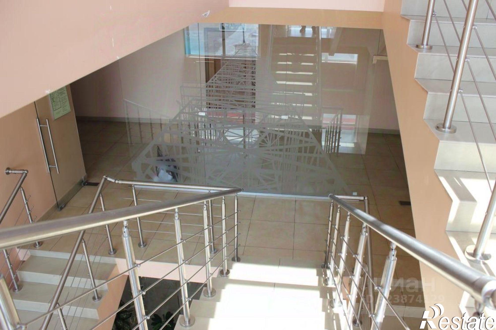 Сдать офис, помещение под офис за 20 000 рублей на улица Ширямова, 38