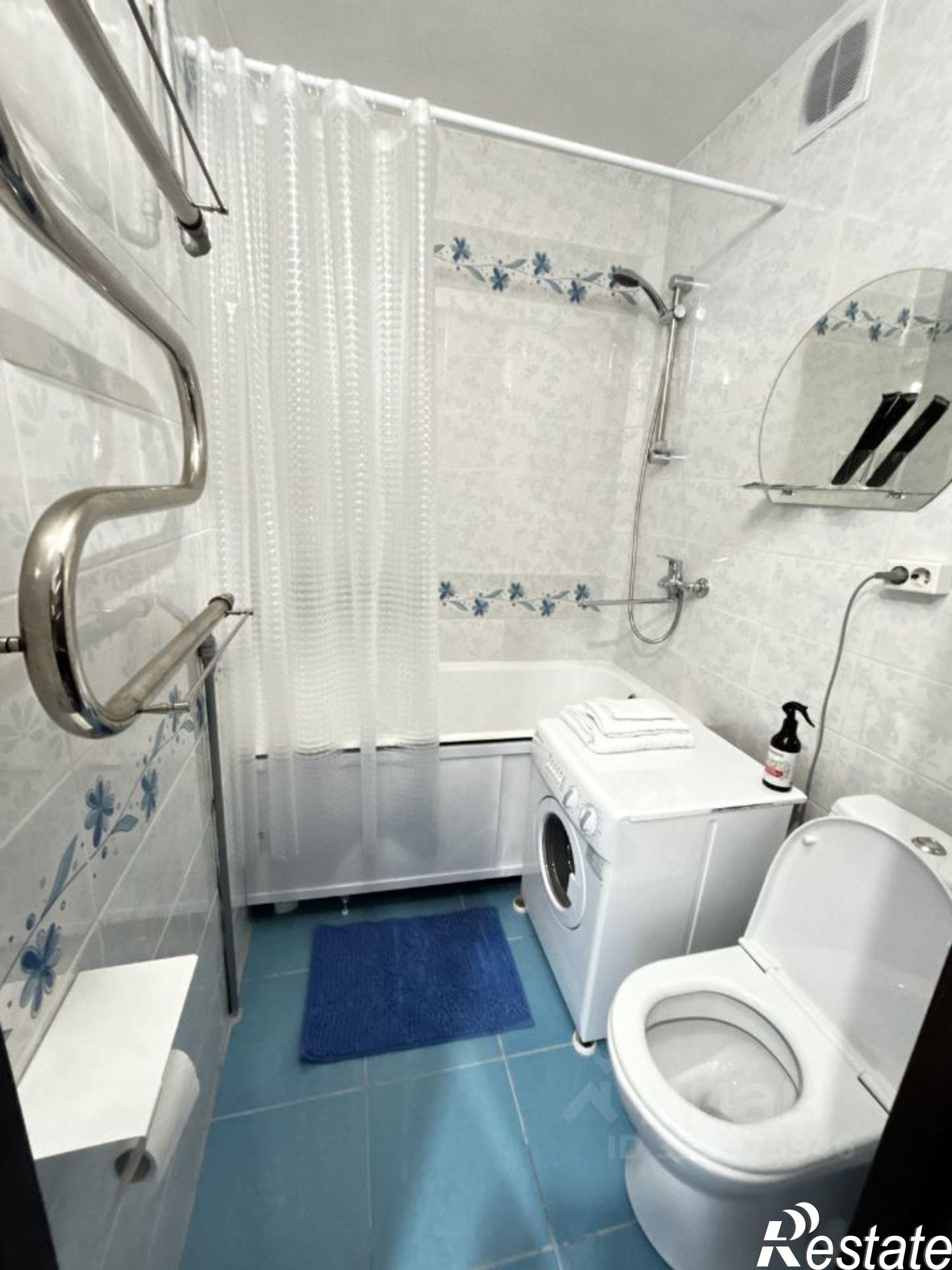 Сдать квартиру за 35 000 рублей на улица 30-й Иркутской Дивизии, 1А