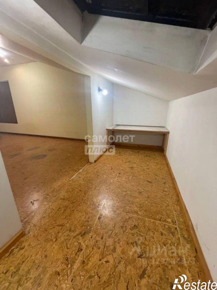 4-комн квартира ул Трилиссера, 62/2,  д. 62/2