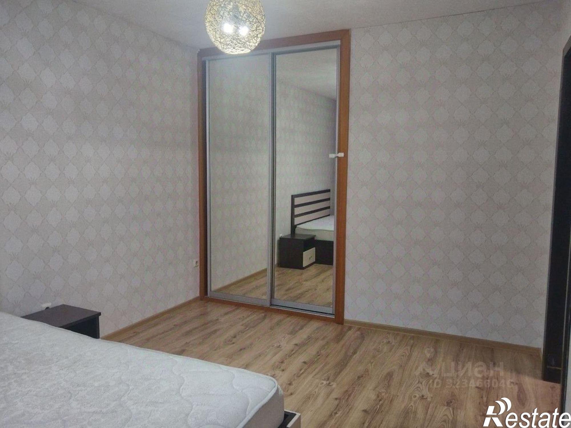 Сдать квартиру за 60 000 рублей на ул Сурнова, 30/12