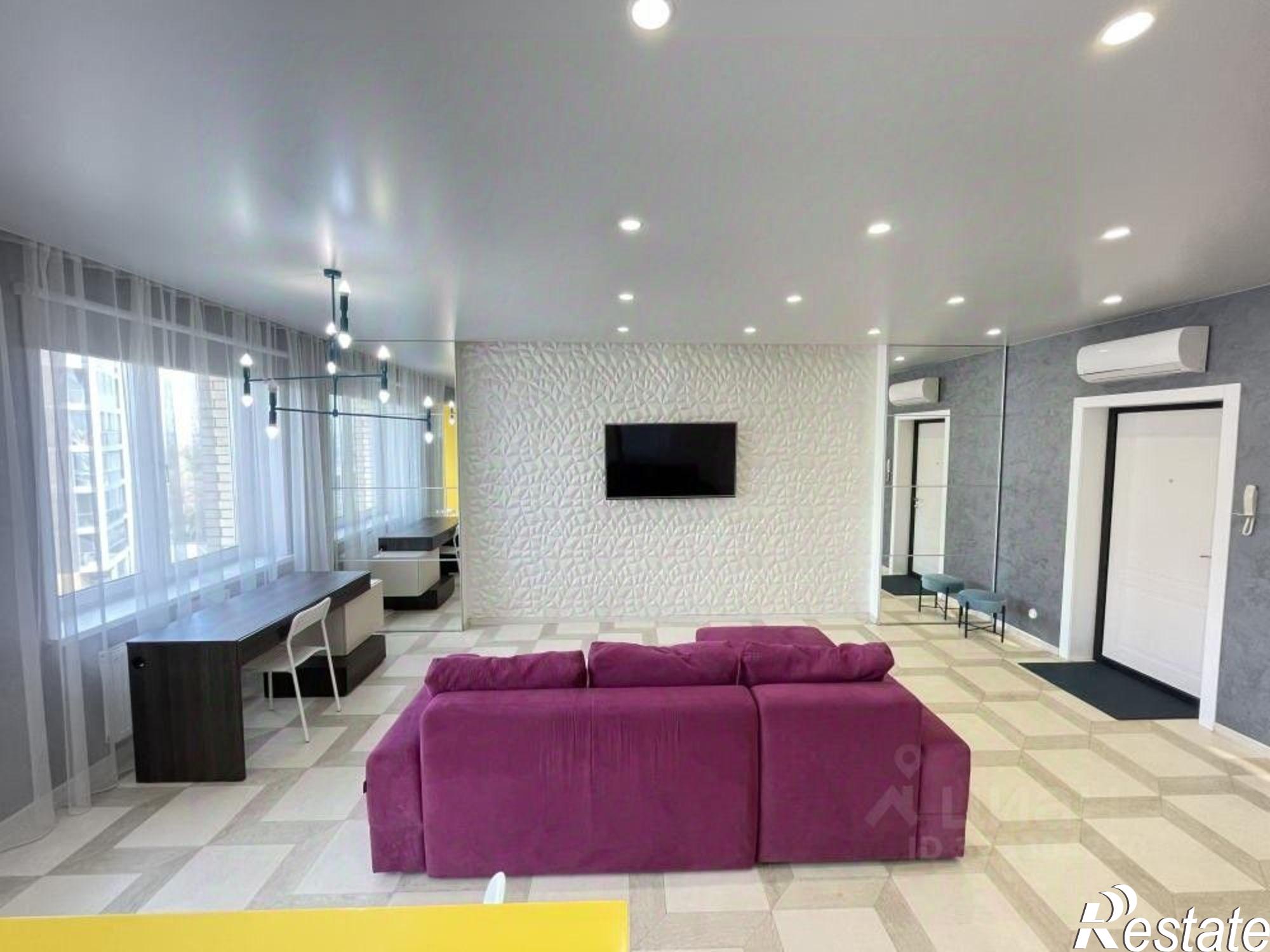 Купить квартиру за 10 500 000 рублей на ул Седова, 65а/4