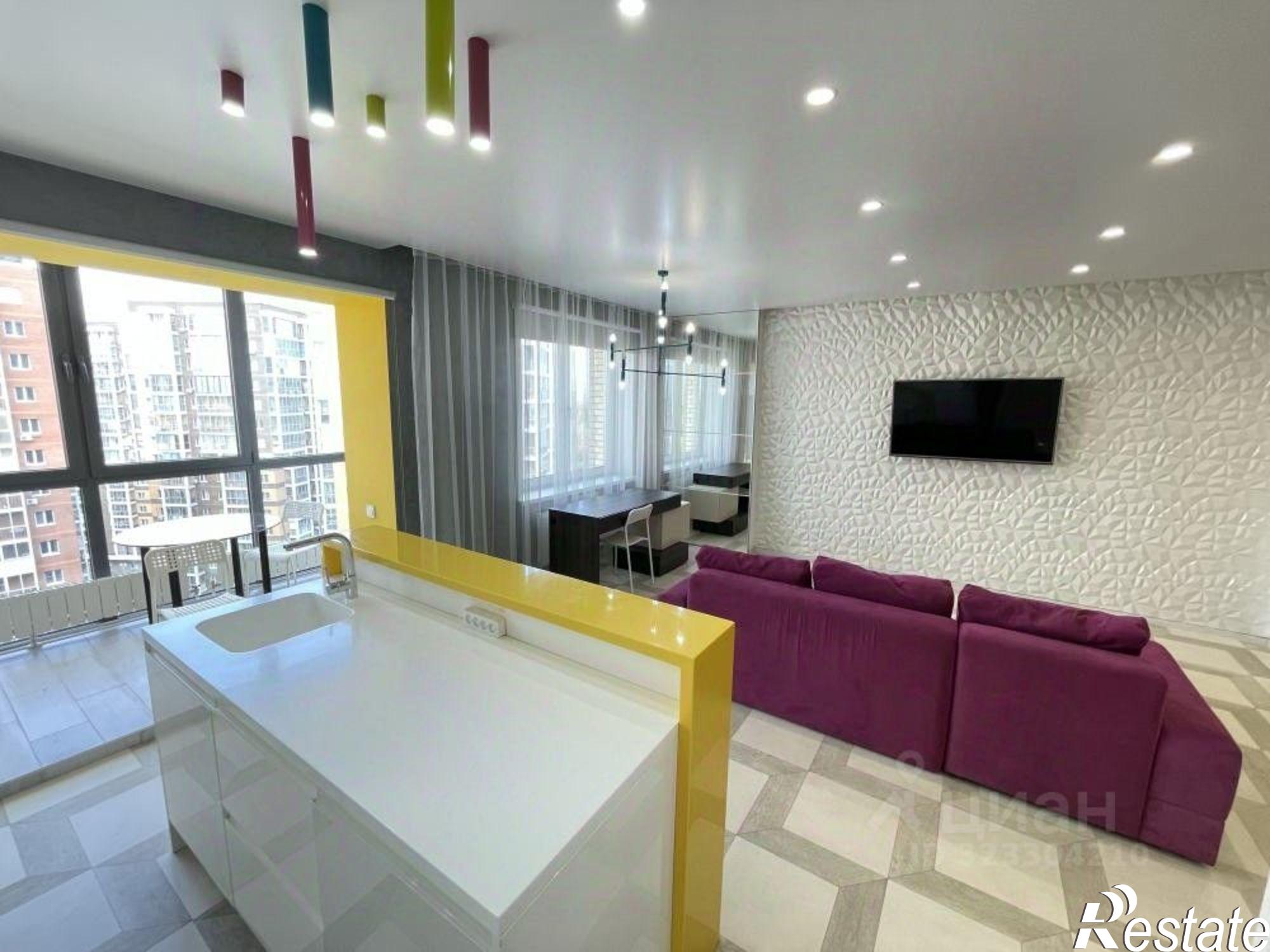 Купить квартиру за 10 500 000 рублей на ул Седова, 65а/4